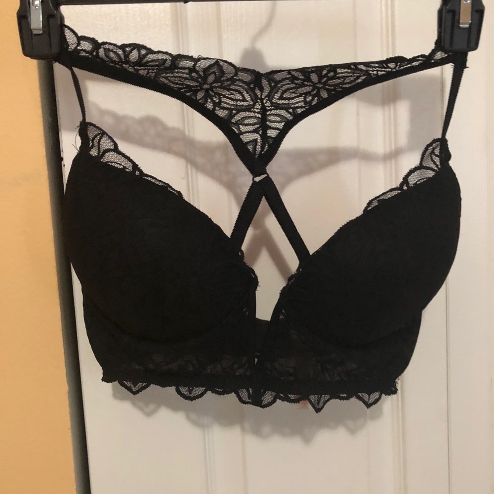 BLACK VICTORIA SECRET BRALETTE RACERBACK